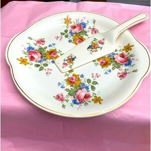 VTG FLORAL PATTERN CERAMIC CAKE PLATE WITH MATCHING CERAMIC SERVER